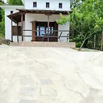 Annoula Villa *